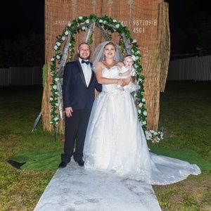 Meet your Posher, Annabella